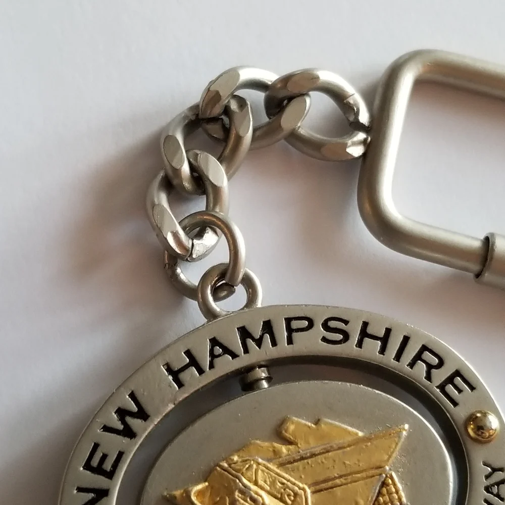 New Hampshire International Speedway spinner keychain key chain ring silver tone